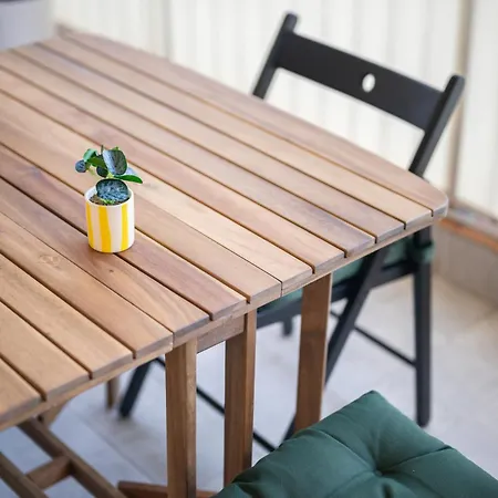Appartement Stunning Renovated 2 Bedroom - Pool, Parking & Ac